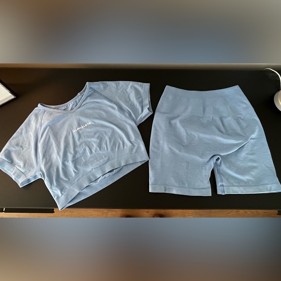 Amplify Short & Crop Set - Picture 2 of 6